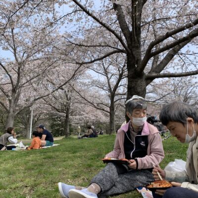 えこる